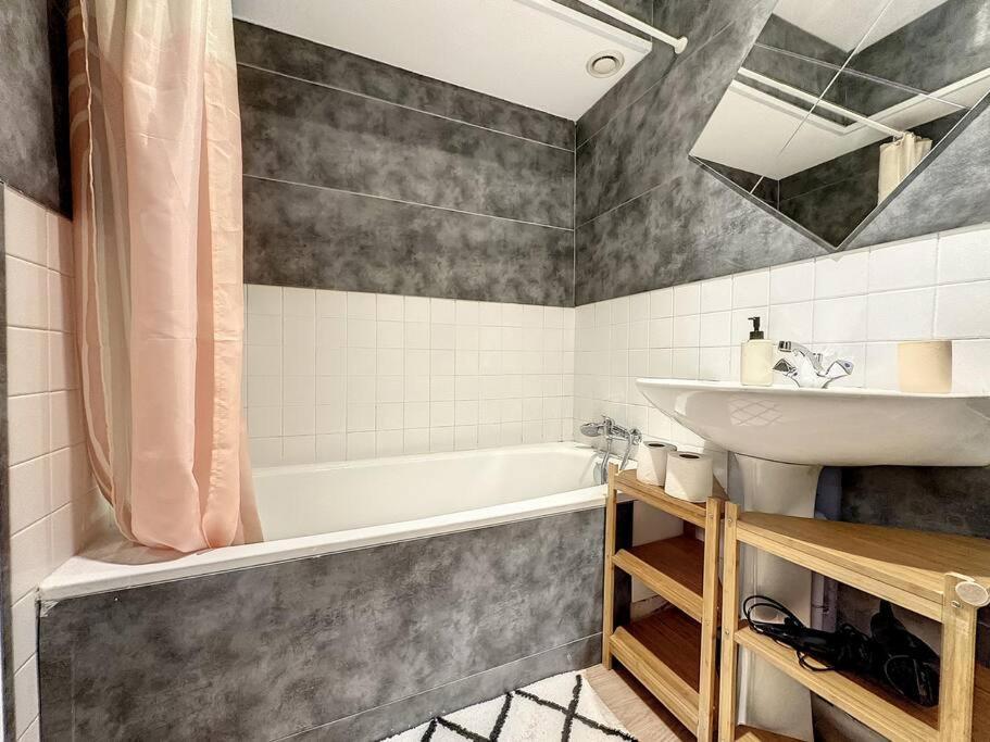 La Suite Duhamel - Au Pied De La Gare - Au Calme Rennes Luaran gambar